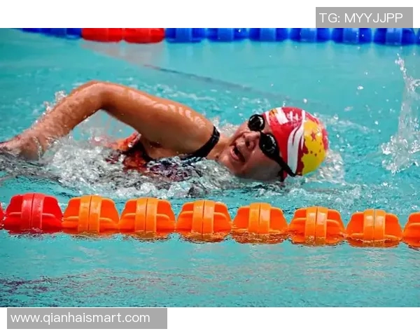 水中魅力展现 游泳与体育表演会的完美融合与精彩瞬间